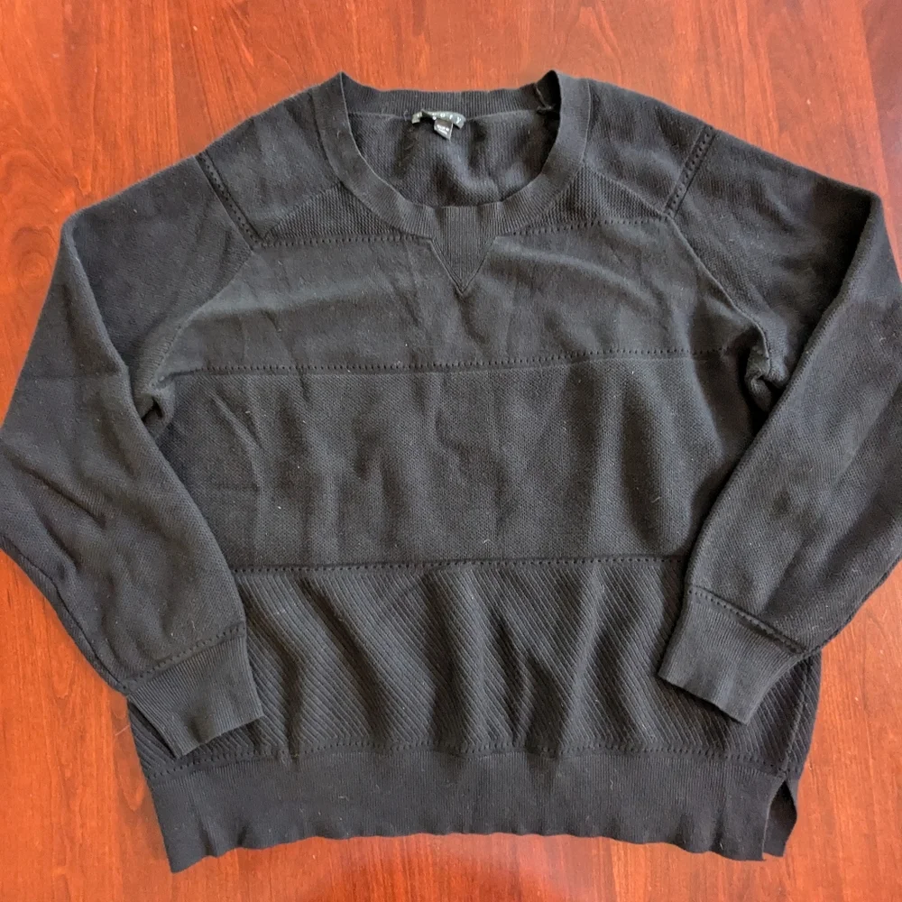 Theory Abner D Enchanted crew neck sweater, size large, black